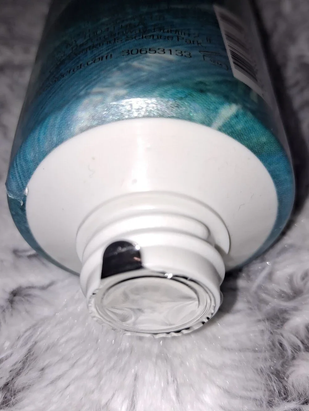 Victoria's Secret Whispering Waves Lotion New